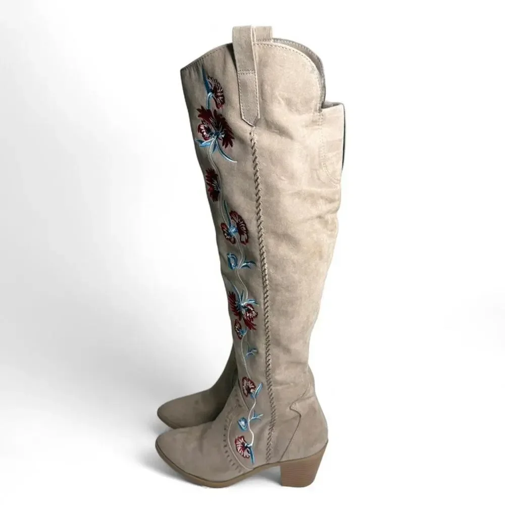 Carlos by Carlos Santana Alexia Floral embroidered beige suede Sz 7.5 - Picture 7 of 8